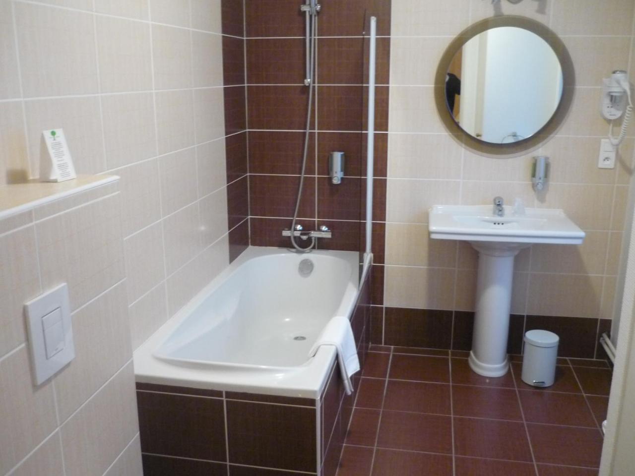 The Originals Boutique, Hotel Terminus, Bourg-En-Bresse Gare 외부 사진